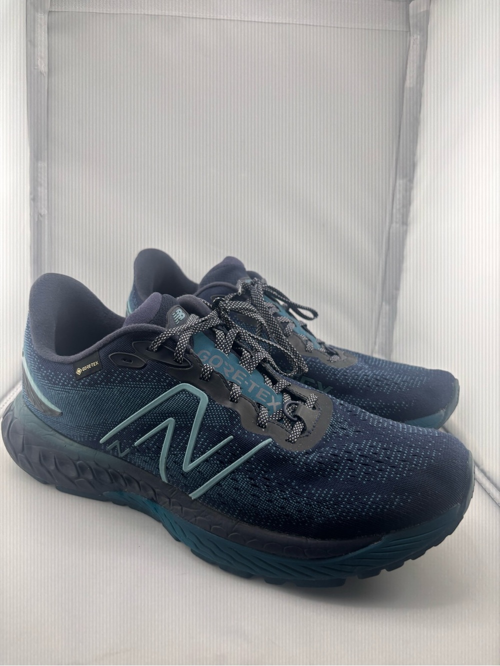 New Balance Fresh Foam X 880 Gore-Tex Size 13 2E Wide